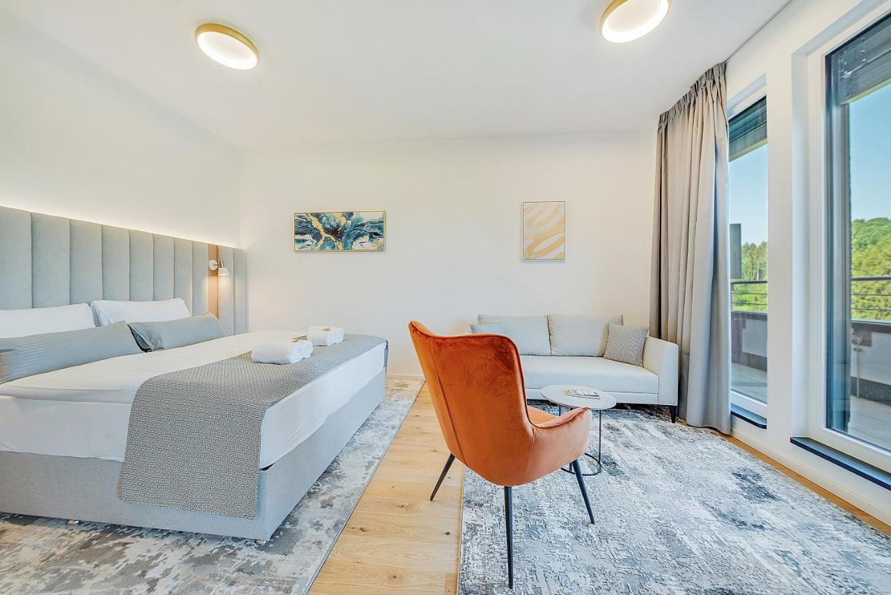 Bright: Rosenheim Aicherpark Exterior photo
