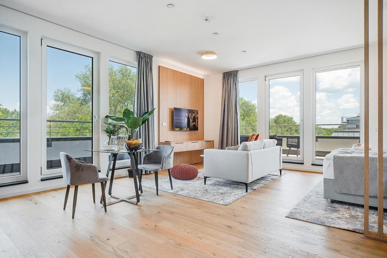 Bright: Rosenheim Aicherpark Exterior photo
